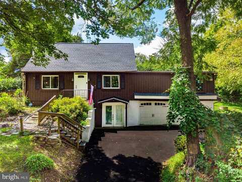 3006 WILD RUN ROAD, PENNSBURG, PA 18073