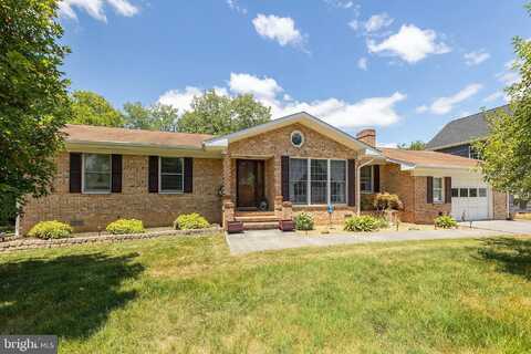 294 S LOUDOUN STREET, STRASBURG, VA 22657