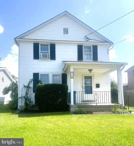 110 MAPLE AVENUE, HANOVER, PA 17331