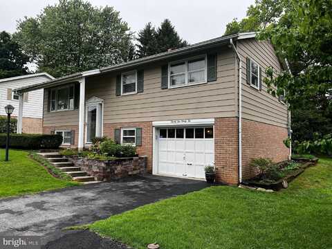 2292 ALBERN BOULEVARD, LANCASTER, PA 17601