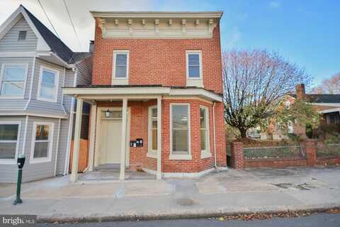 203 W JOHN ST, APT 4, MARTINSBURG, WV 25401