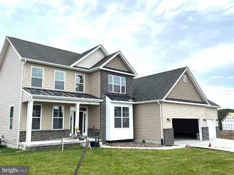 103 SANTIAGO CIRCLE, MARTINSBURG, WV 25403