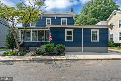 14 CHURCH STREET, CROSSWICKS, NJ 08515