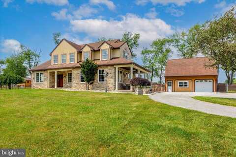 135 SWINEHART ROAD, COATESVILLE, PA 19320