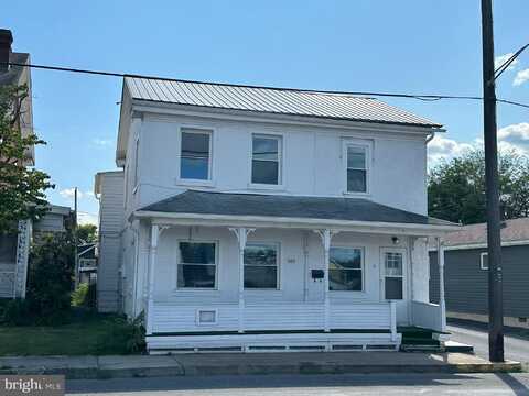 402 S MAIN ST, LEWISTOWN, PA 17044