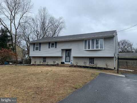 207 WALNUT AVENUE, BERLIN, NJ 08009