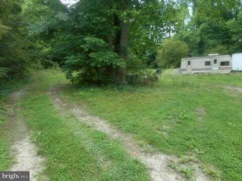 2526 GENERAL PULLER HIGHWAY, SALUDA, VA 23149