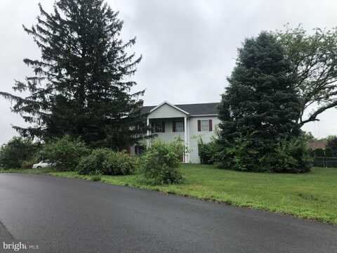 421 MARTINA DRIVE, CHAMBERSBURG, PA 17201