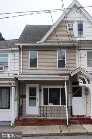 20 E ELM STREET, TAMAQUA, PA 18252