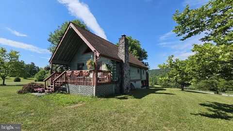 26 CROSSINGS VIEW ROAD, PAW PAW, WV 25434