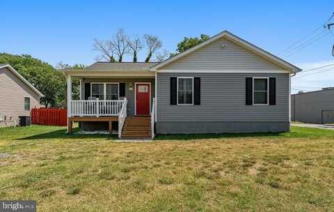 618 FRANKLIN STREET, COLONIAL BEACH, VA 22443