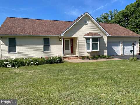 221 DEERFIELD DRIVE, CHARLES TOWN, WV 25414