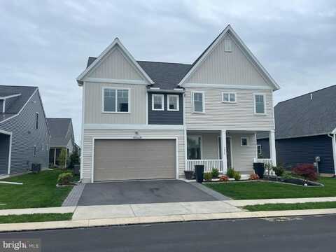 1420 BARRINGTON DRIVE, MOUNT JOY, PA 17552