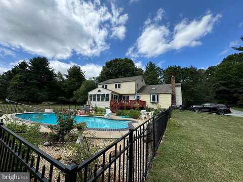 10 CHALFANT ROAD, GLENMOORE, PA 19343