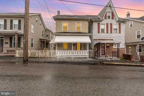 534 W MARKET STREET, WILLIAMSTOWN, PA 17098