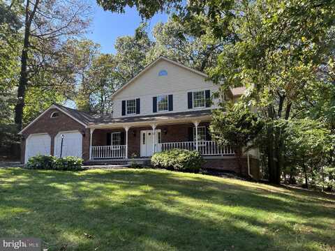 160 OAK HILLS DRIVE, HANOVER, PA 17331