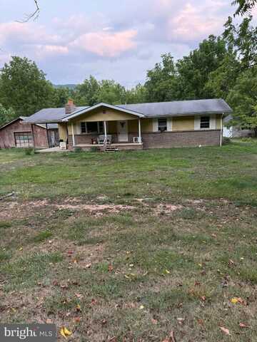 9601 S FORK ROAD, MOOREFIELD, WV 26836