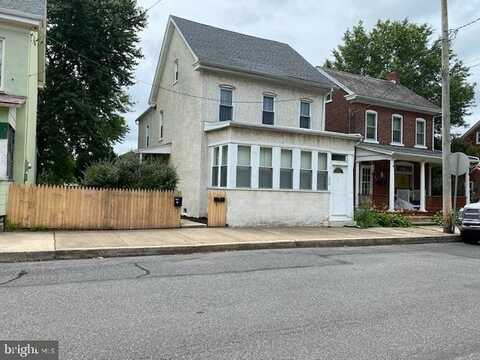 420 W FOURTH, EAST GREENVILLE, PA 18041