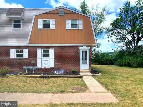 632 VILLAGE LANE, POTTSTOWN, PA 19464