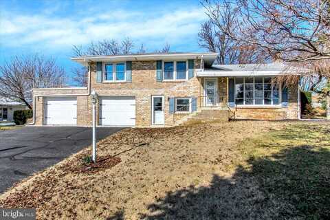 109 SUNNYSIDE DRIVE, HANOVER, PA 17331