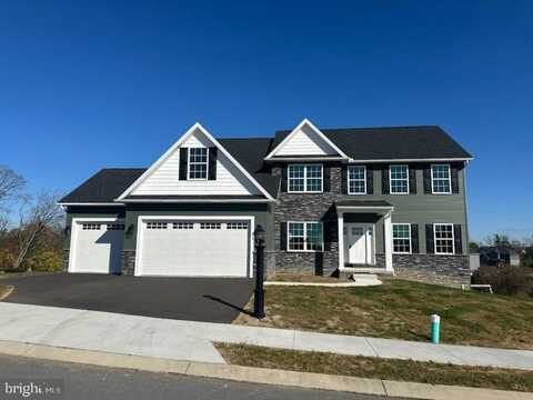 427 DELANIE DRIVE, GREENCASTLE, PA 17225