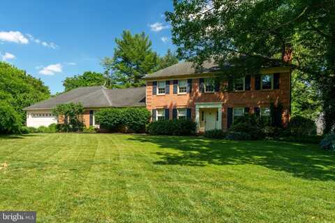 2442 STONE HEATH DRIVE, LANCASTER, PA 17601