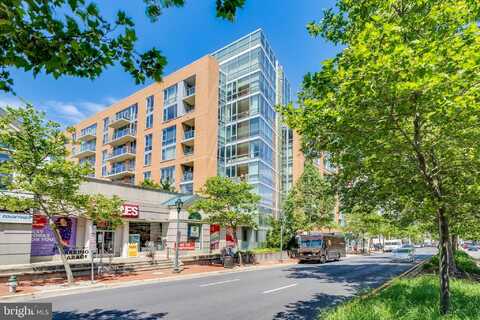 6820 WISCONSIN AVENUE, BETHESDA, MD 20815