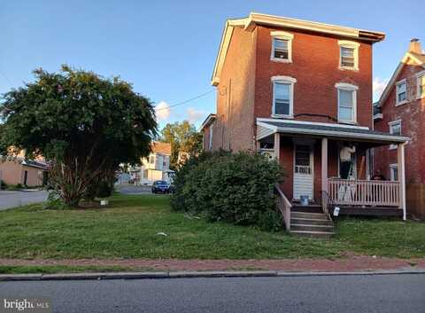 22 8TH STREET, BROOKHAVEN, PA 19015