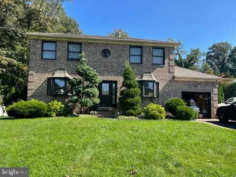 915 STANDISH AVENUE, HUNTINGDON VALLEY, PA 19006