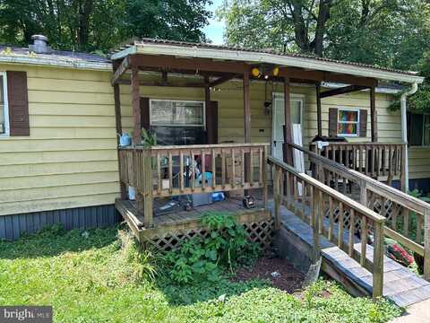 124 PEARL STREET, MILLERSBURG, PA 17061