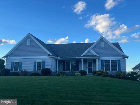 93 ROSEBUSH COURT, WOMELSDORF, PA 19567