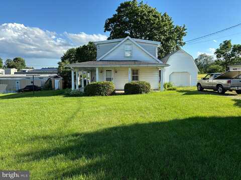 840 W HILLCREST AVENUE, CHAMBERSBURG, PA 17202