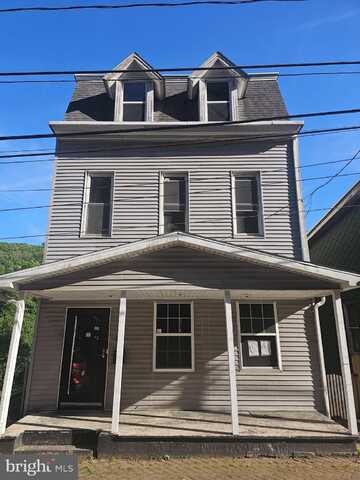 114 E MAIN STREET, TREMONT, PA 17981