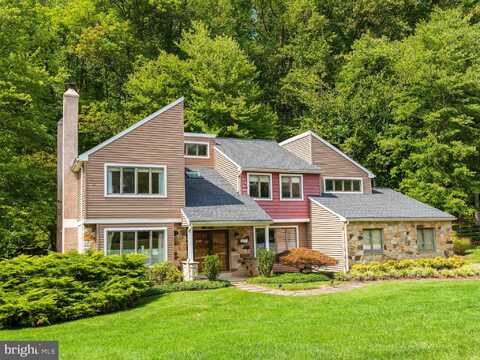 215 CHESHIRE CIRCLE, WEST CHESTER, PA 19380