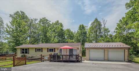 1208 THE WOODS ROAD, HEDGESVILLE, WV 25427