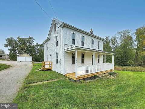 730 BECK MILL ROAD, HANOVER, PA 17331