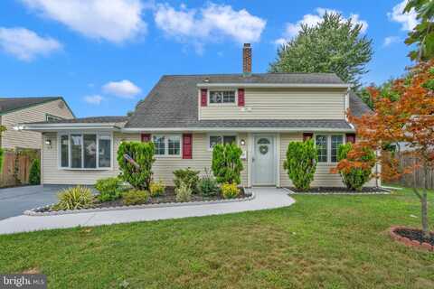 53 GERANIUM ROAD, LEVITTOWN, PA 19057