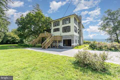 1804 TOWPATH ROAD, DAUPHIN, PA 17018