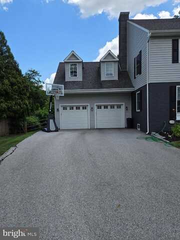 145 E GOLF VIEW ROAD, ARDMORE, PA 19003