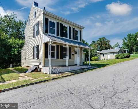 114 N FRONT STREET, WOMELSDORF, PA 19567