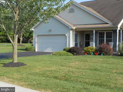 402 THRUSH DRIVE, MANHEIM, PA 17545