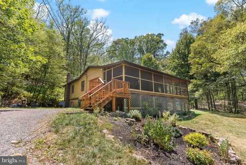 132 HILL TOP ROAD, GREAT CACAPON, WV 25422