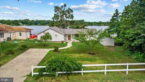 537 HARBOR VIEW CIRCLE, COLONIAL BEACH, VA 22443