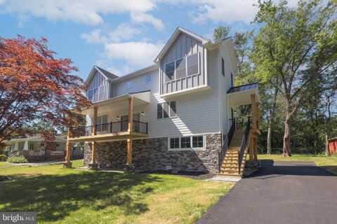 1764 RIVER ROAD, UPPER BLACK EDDY, PA 18972