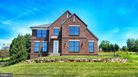 1495 HEARTHSIDE DRIVE, CHAMBERSBURG, PA 17202