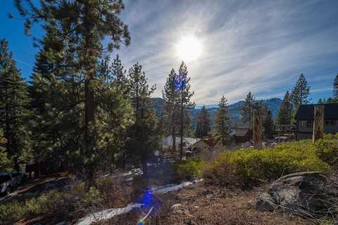 14580 Denton Avenue, Truckee, CA 96161