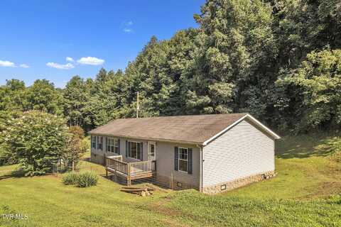 422 Old Tram Road Road, Saltville, VA 24370