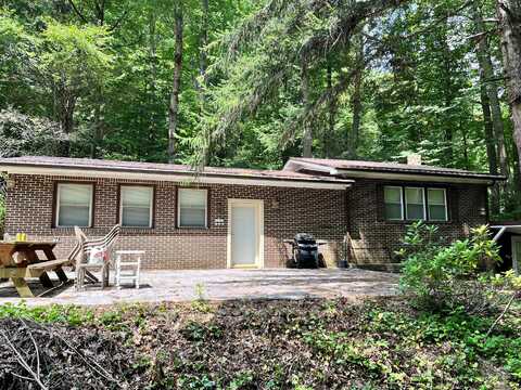 219 Little Stoney Road, Hampton, TN 37658