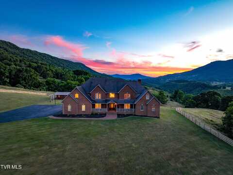 1101 Six Farm Road, Tazewell, VA 24651