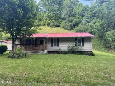 100 Locust Street, Honaker, VA 24260